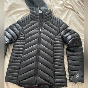 Guess Women’s Black Puffer Jacket. New with tags